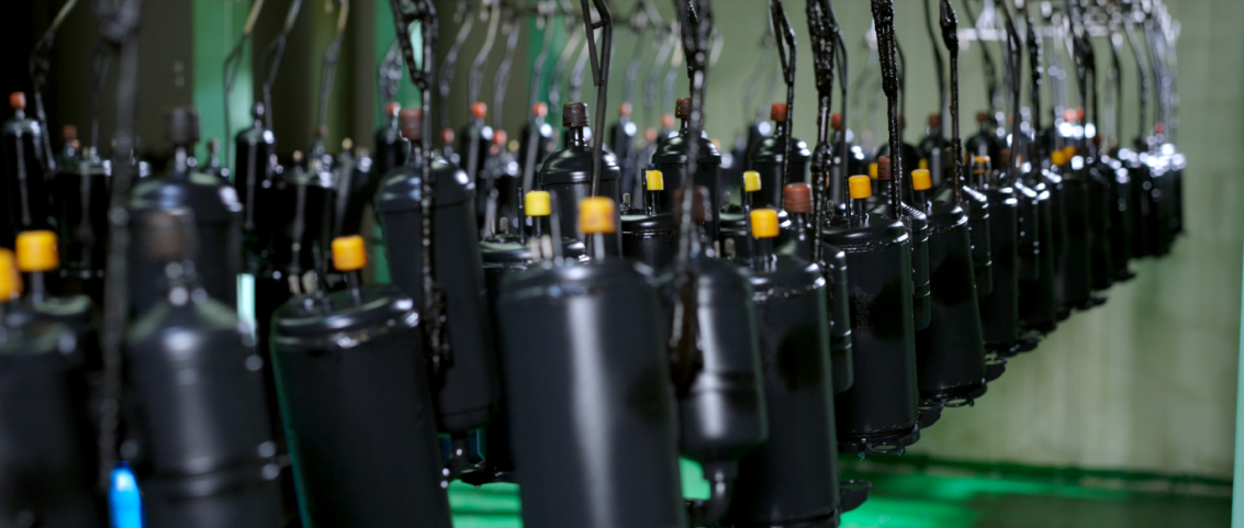 圖片包含 電路

描述已自動生成