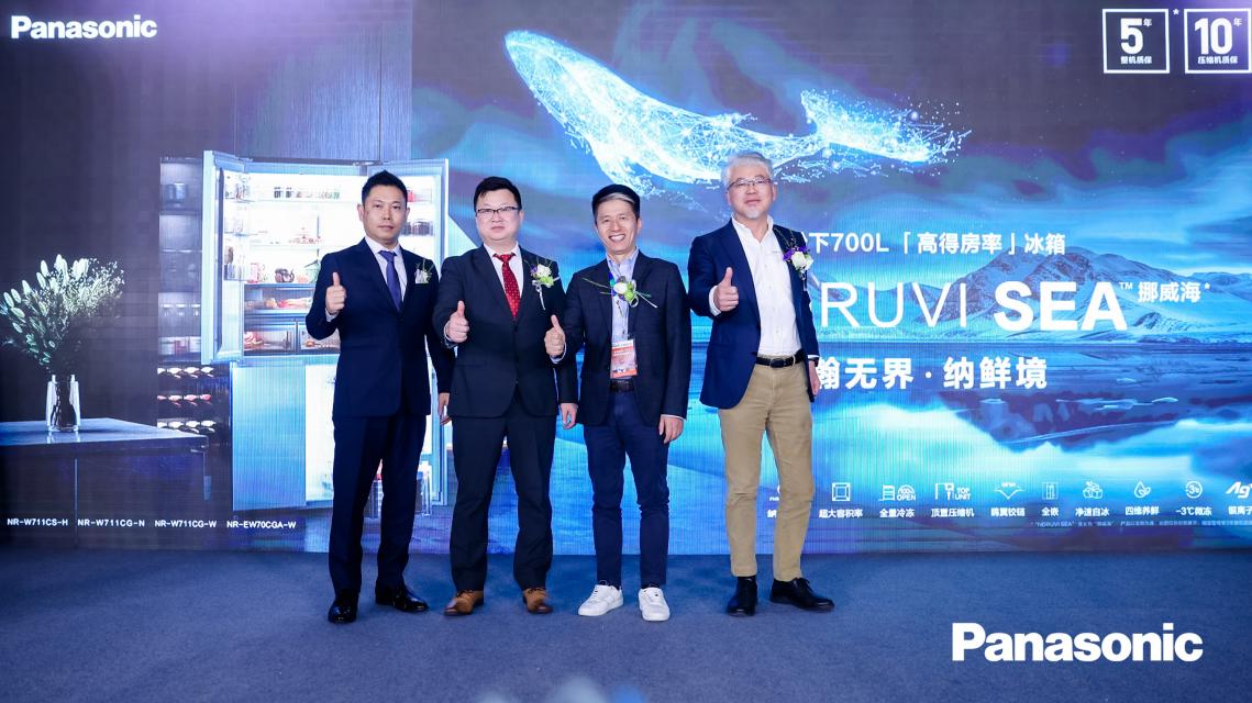 人站在屏幕前

AI 生成的內(nèi)容可能不正確。